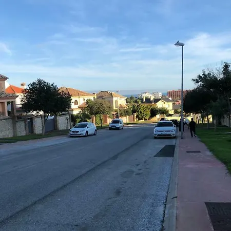 Torrequebrada Golf & Sea View Apartment *